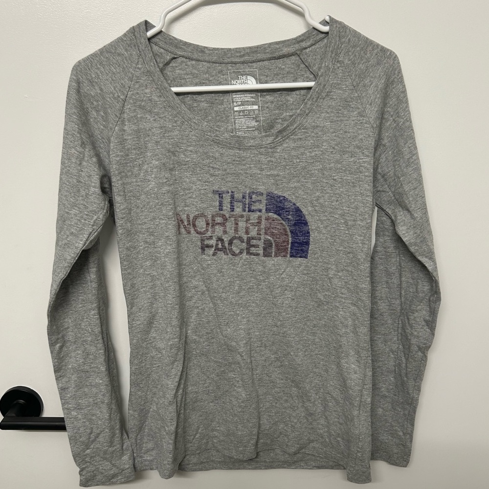 The North Face logo‎ long sleeve